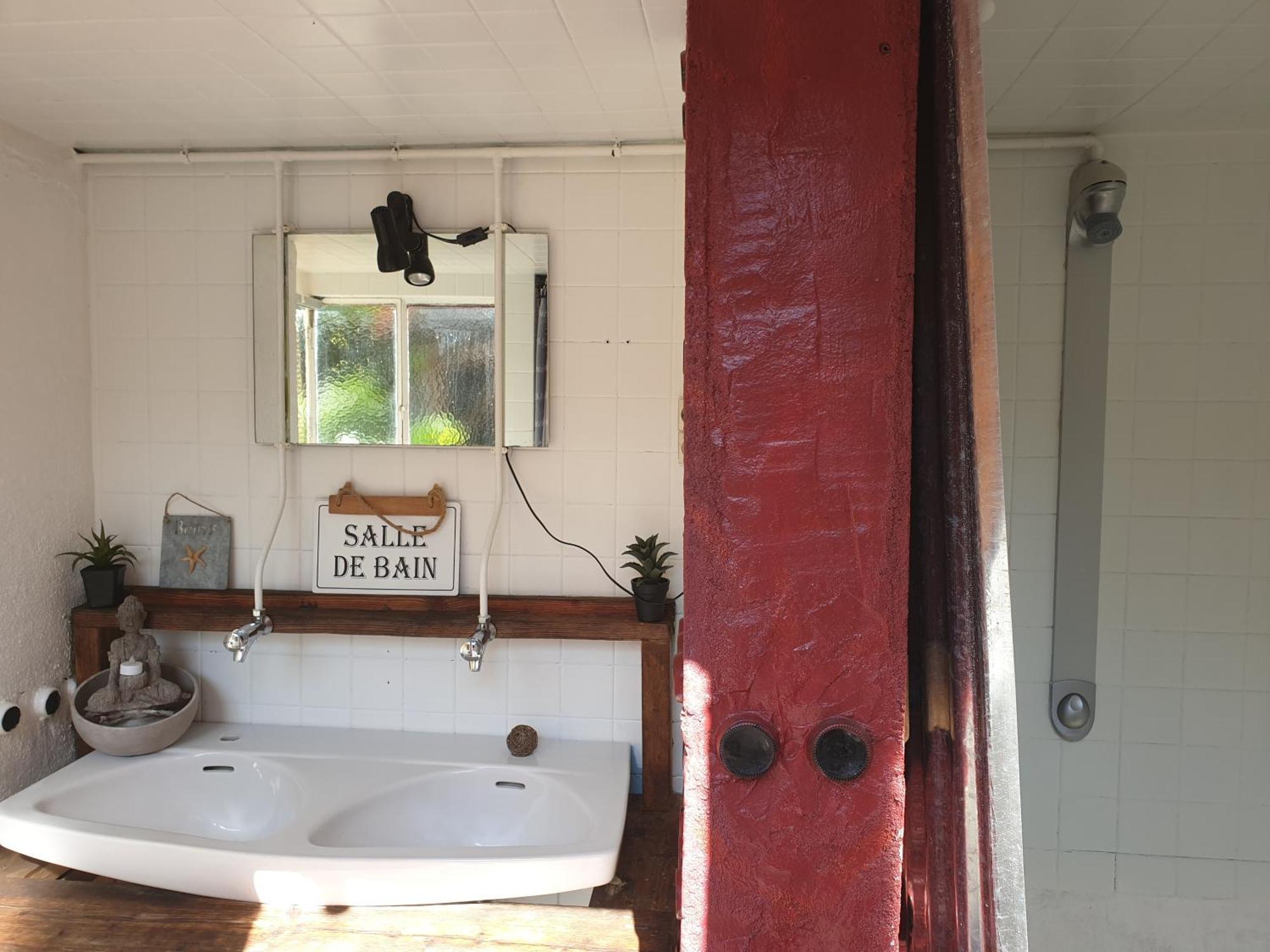 Le Deck'Halage Bed & Breakfast Malestroit Bagian luar foto